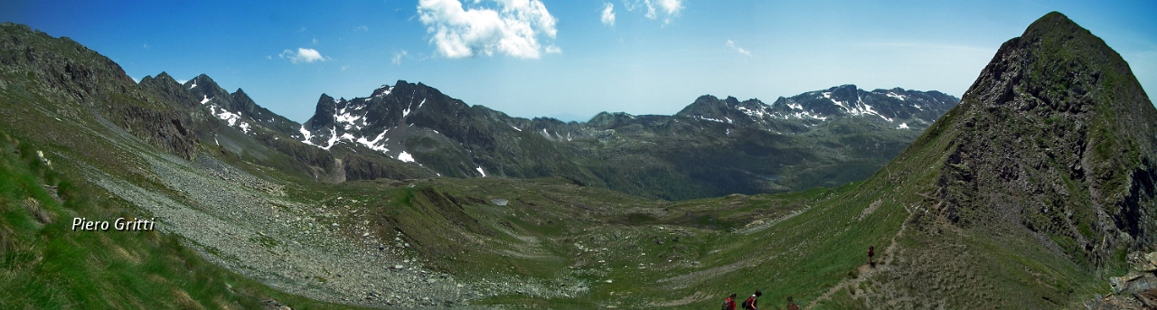 54.2 Panoramica dal versante sud dell'Aga verso la conca del Calvi-2.jpg